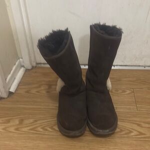 Used Brown Fur-Lined Boots UGGs